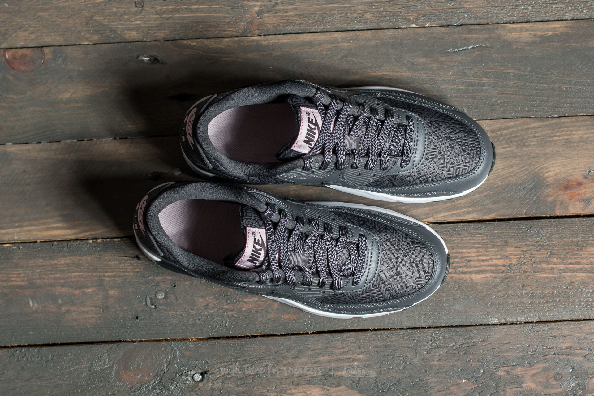 Sapatos de mulher Nike Air Max 90 Se Mesh (GS) Dark Grey/ Anthracite-White