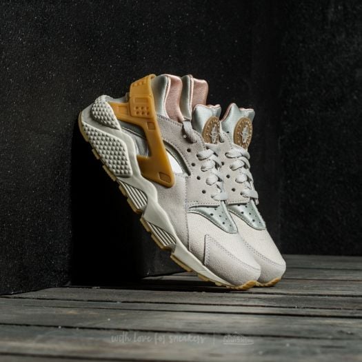 Nike huarache run se yellow store
