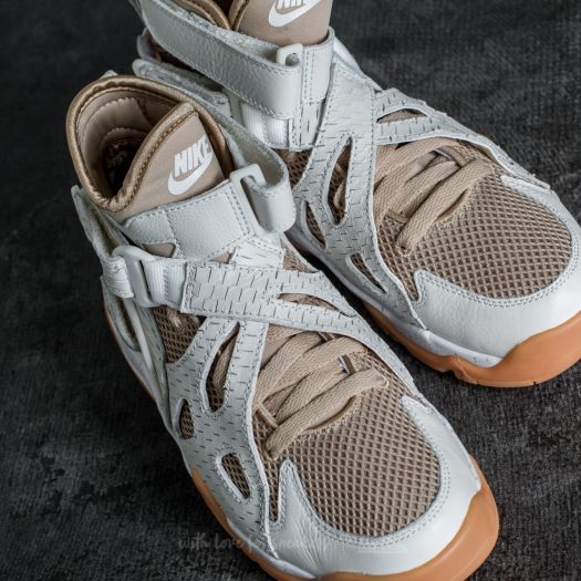 Women s shoes Nike W Air Unlimited Sail Linen Linen Gum Yellow