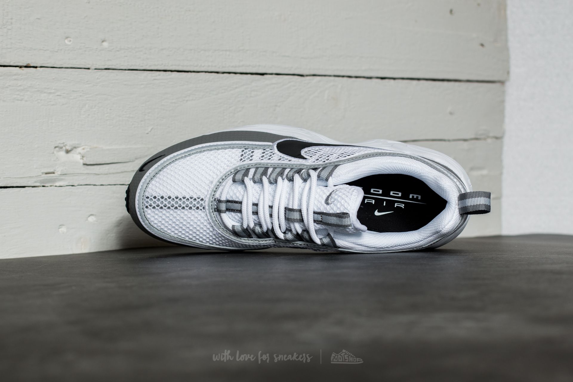Încălțăminte și sneakerși pentru bărbați Nike Air Zoom Spiridon White/ Black-Light Ash