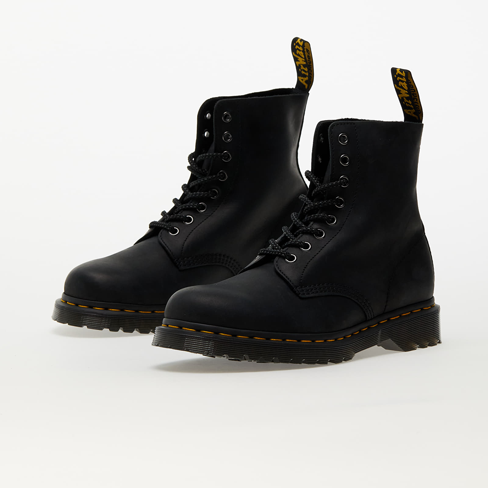 Moški čevlji Dr. Martens 1460 Pascal 8 Eye Boot Black Waxed Full Grain