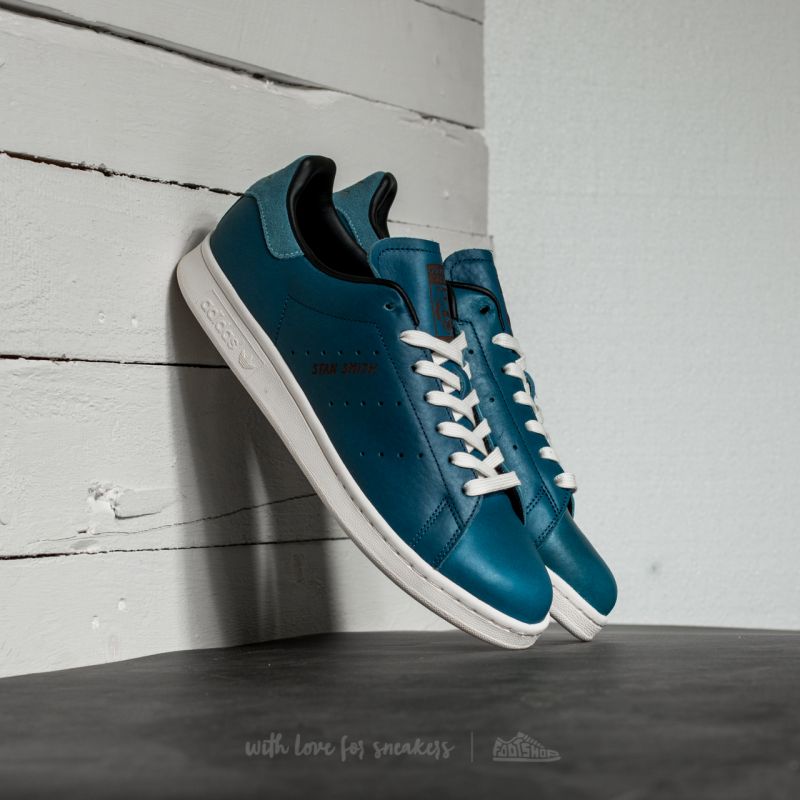 suède stan smith bleu marine pas cher