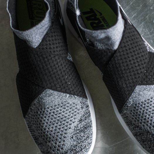 Nike free rn motion flyknit 2017 black white 2025