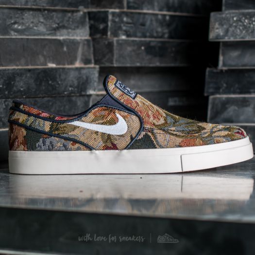 Nike janoski sale slip on floral