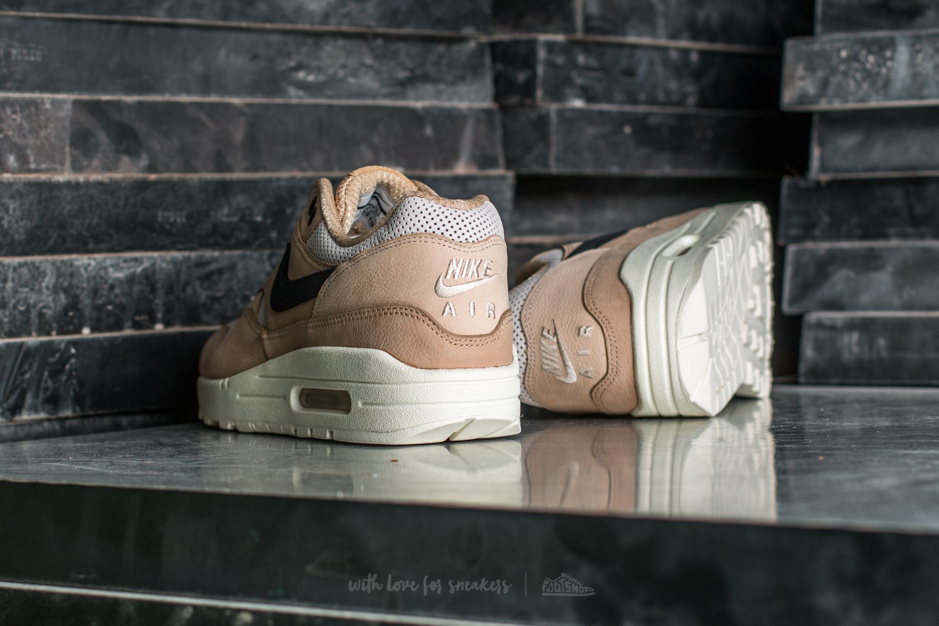 Damesschoenen Nike Wmns Air Max 1 Pinnacle Mushroom/ Black-Light Bone
