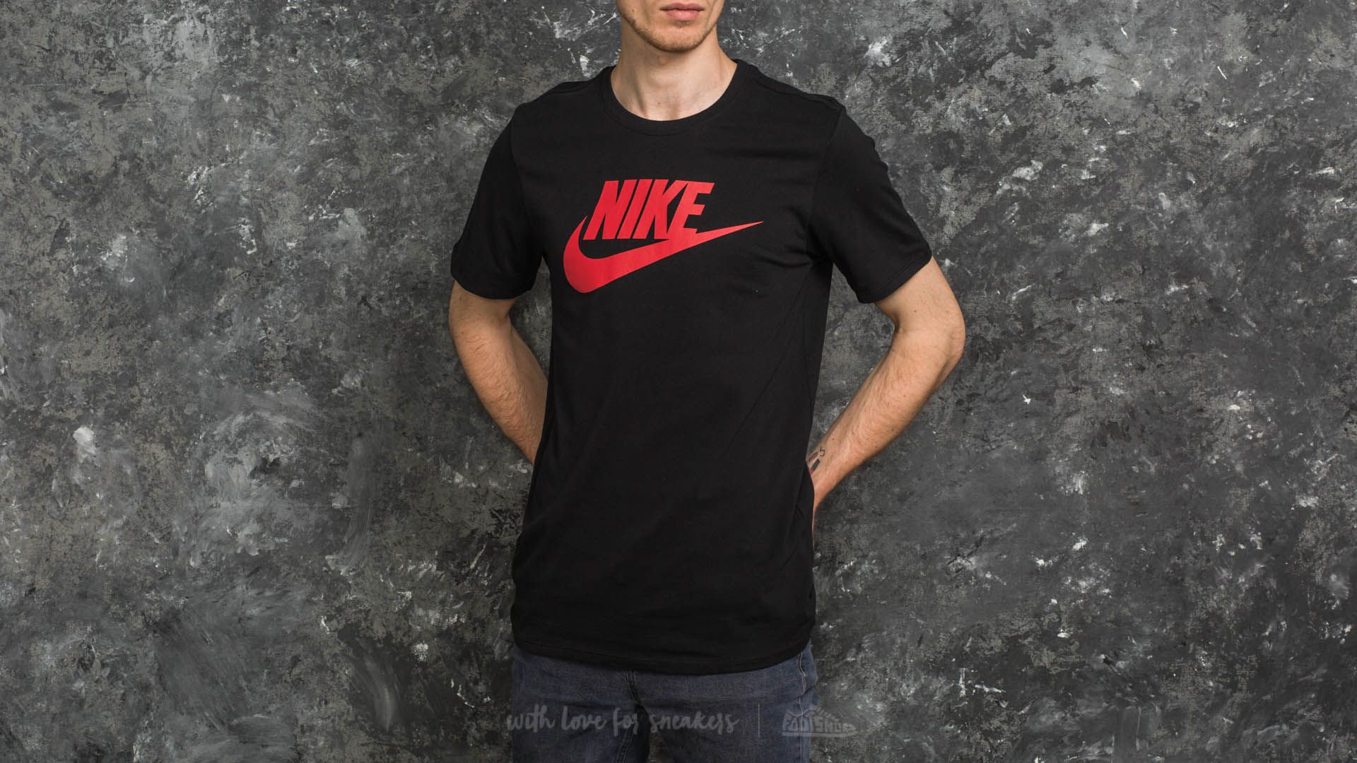 Pólók és ingek Nike Sportswear Icon Futura Tee Black/ Team Red