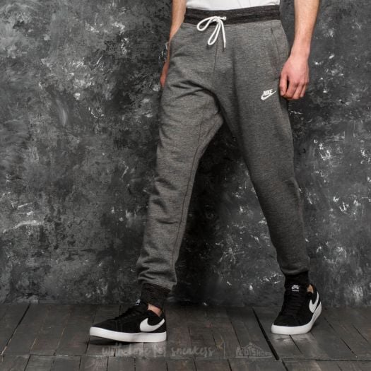 Broeken en spijkerbroeken Nike Sportswear Legacy Fitted Joggers Grey Footshop