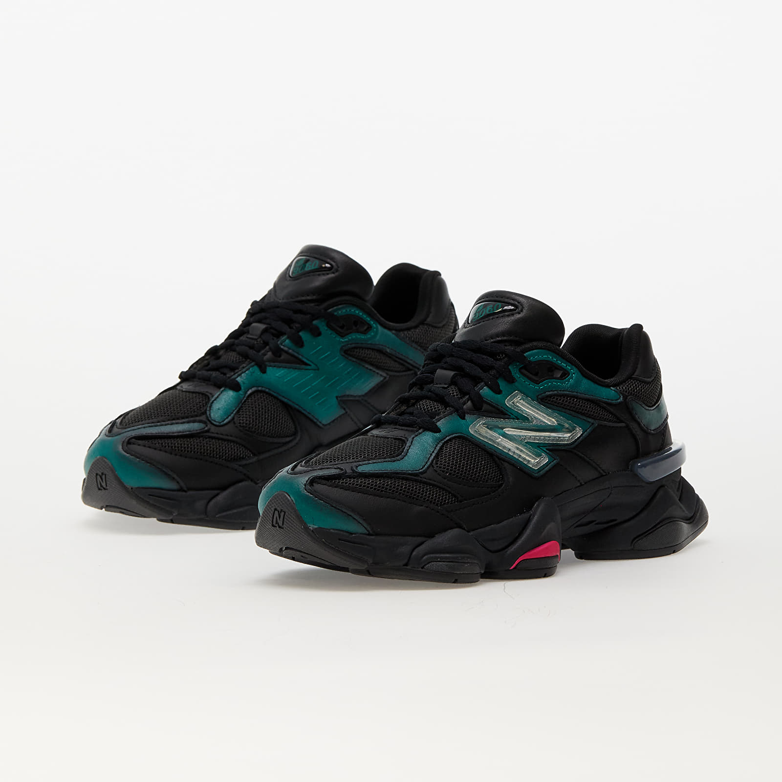 Naiste jalatsid New Balance x Mowalola 9060 Black