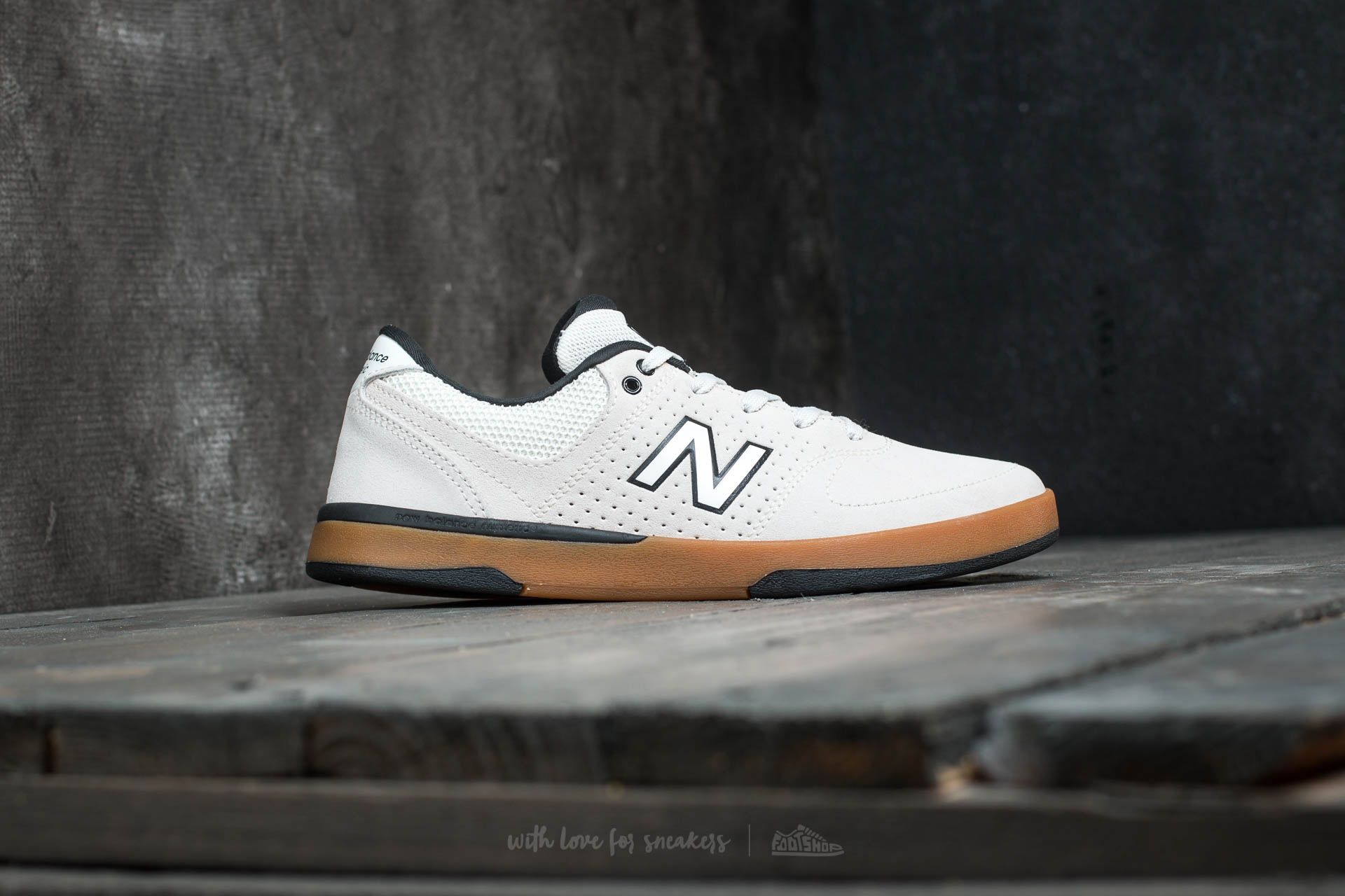 Chaussures et baskets homme New Balance 533 Beige Footshop