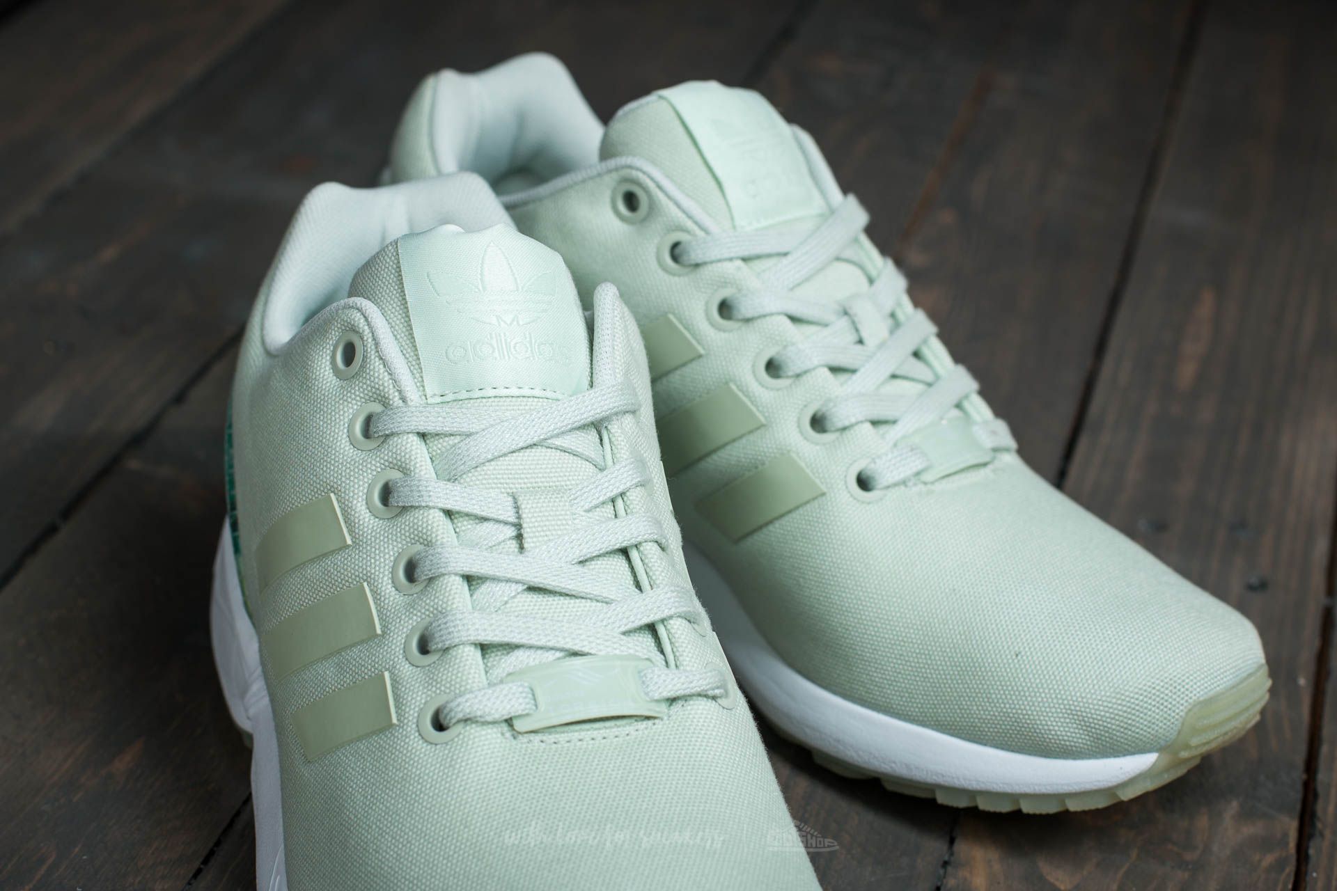 Naisten kengät adidas ZX Flux W Linen Green/ Linen Green/ Ftw White
