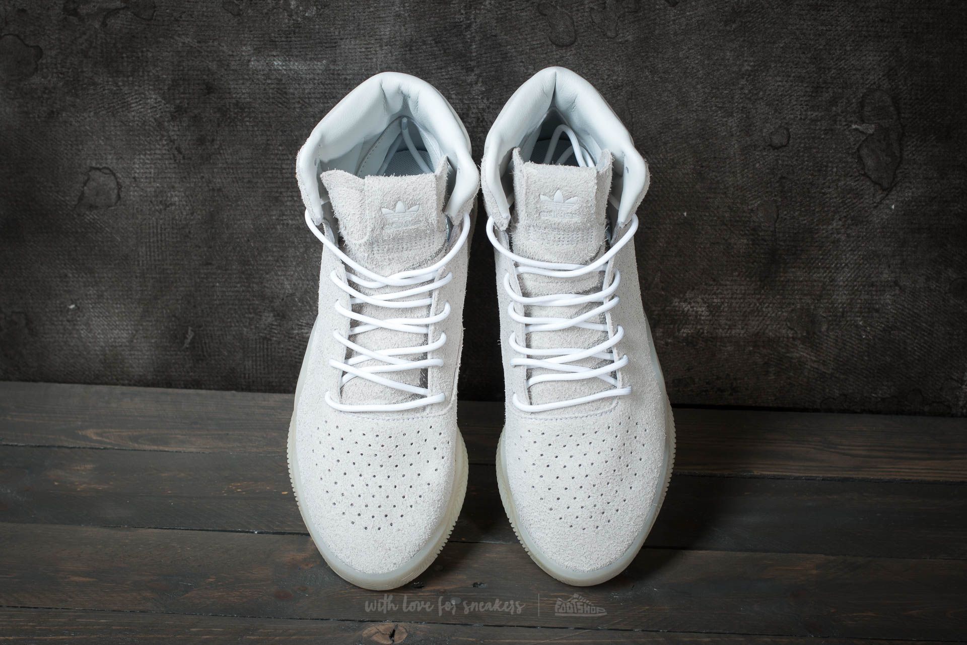 Adidas tubular clearance triple white