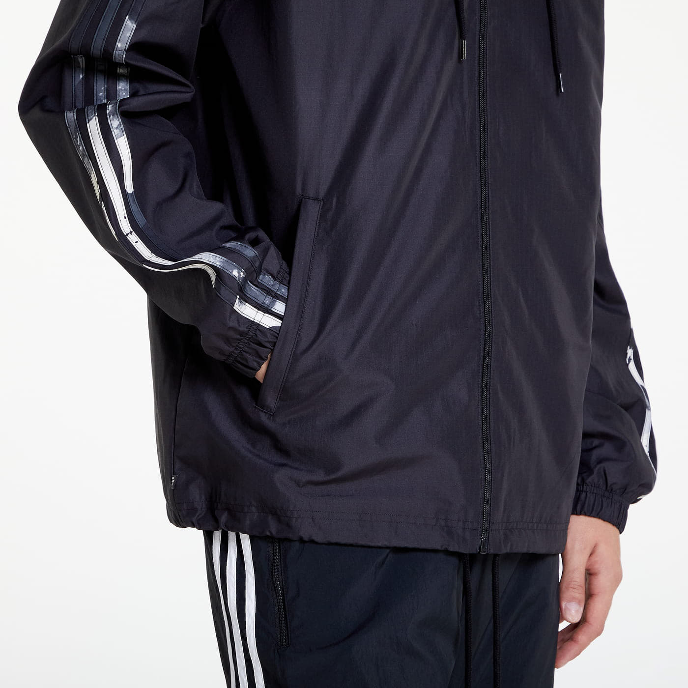 Adidas camo on sale windbreaker mens