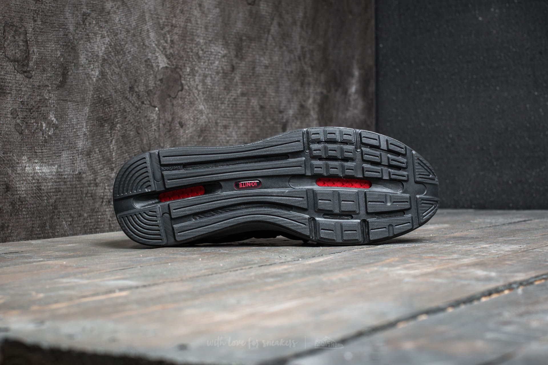 Scarpe uomo Puma B.O.G Limitless Lo Evo Knit S Puma Black-Puma Black