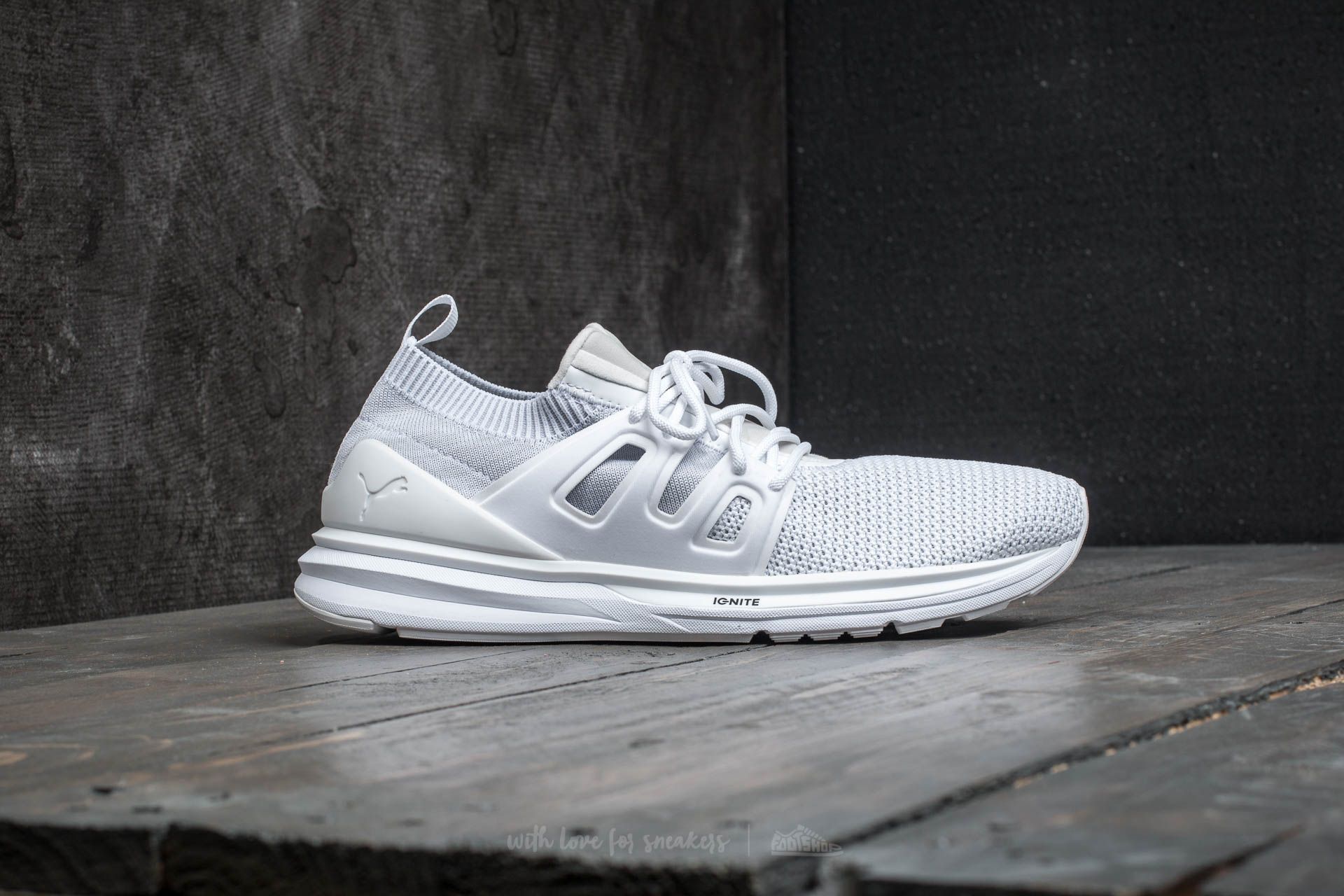 Scarpe uomo Puma B.O.G Limitless Lo Evo Knit S Puma White-Puma White