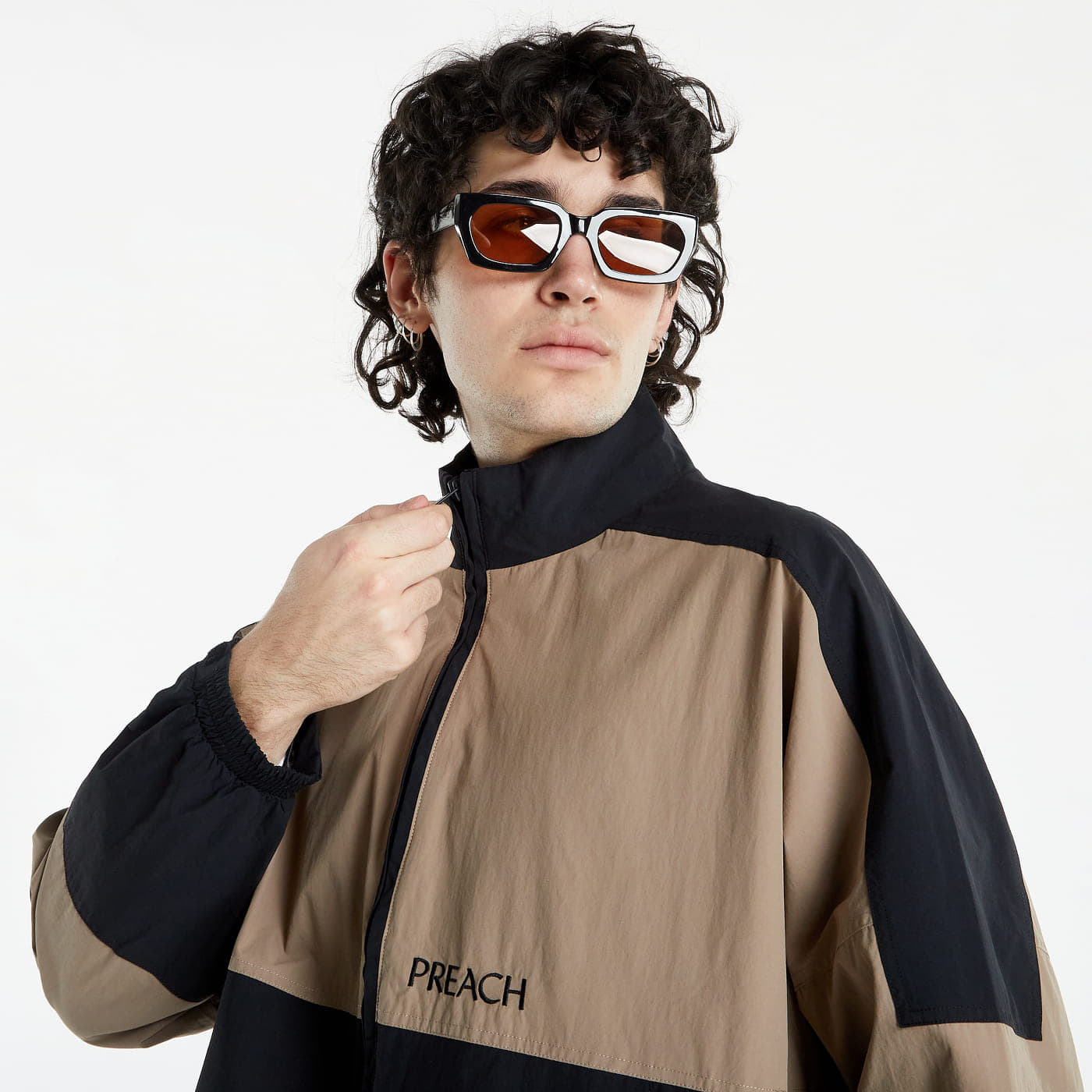 Übergangsjacken PREACH Nylon Zip Jacket Black/ Brown