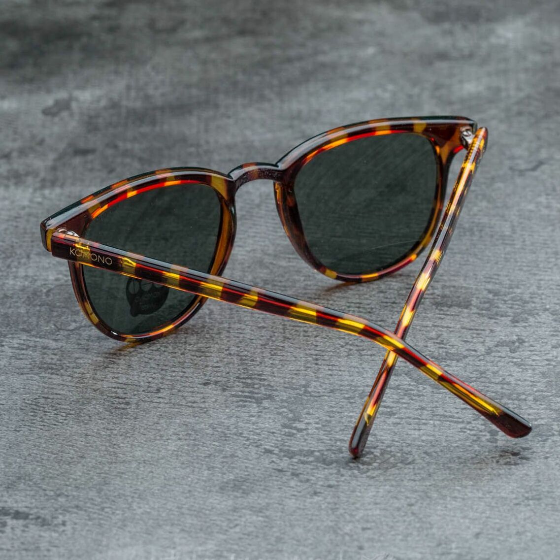 Ochelari de soare Komono Francis Sunglasses Tortoise - 1 | YEO