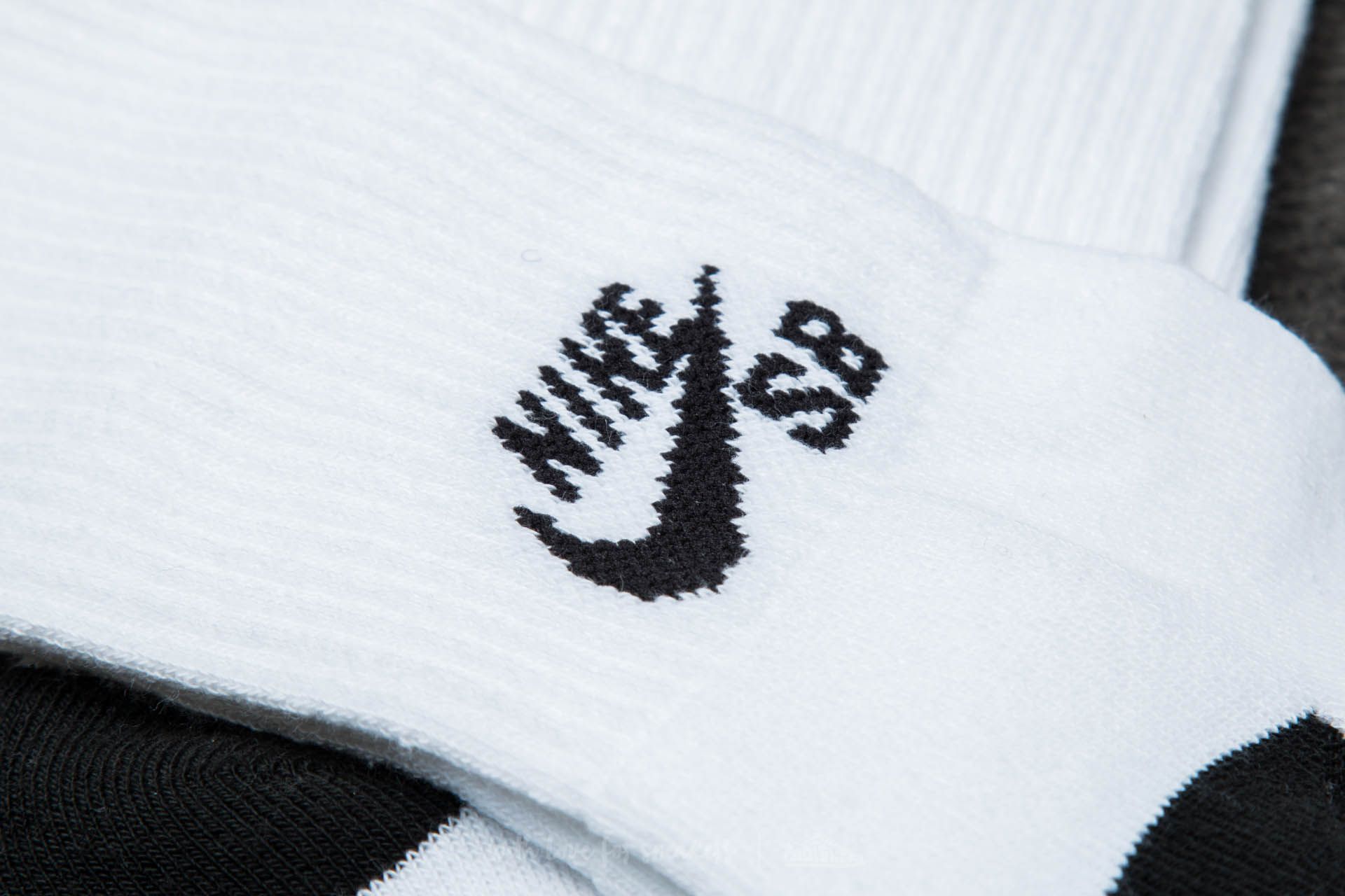 Zeķes Nike SB 3 Pack Crew Socks White/ Black