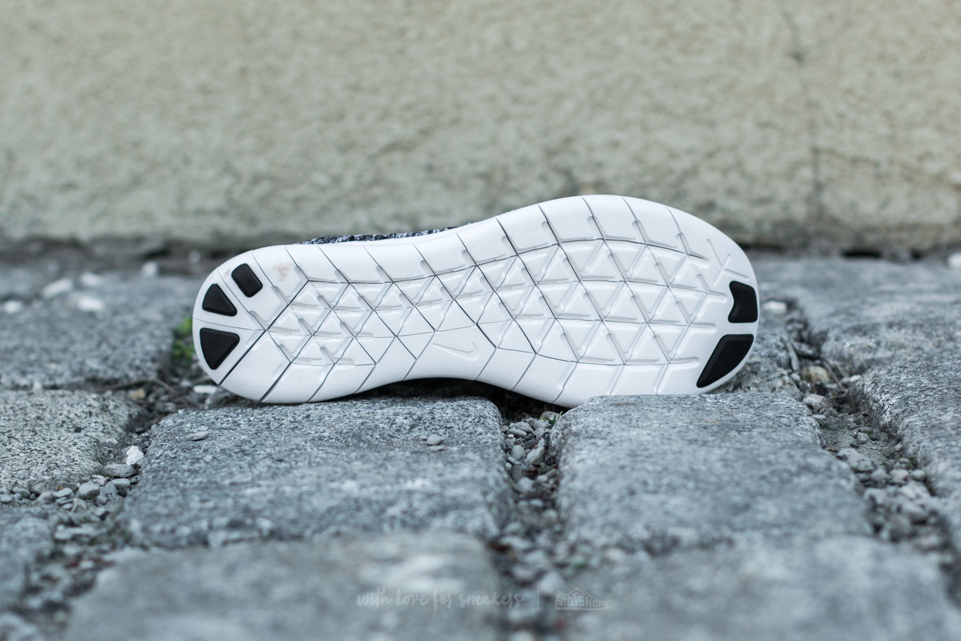 Zapatillas Hombre Nike Free Run Flyknit 2017 Black/ White-Volt