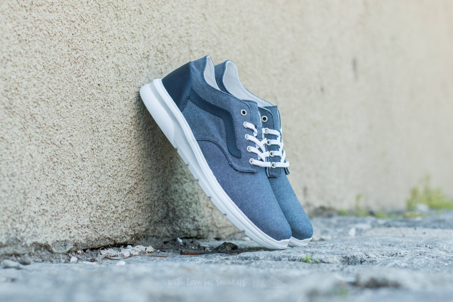 Iso 2 vans blue 2025