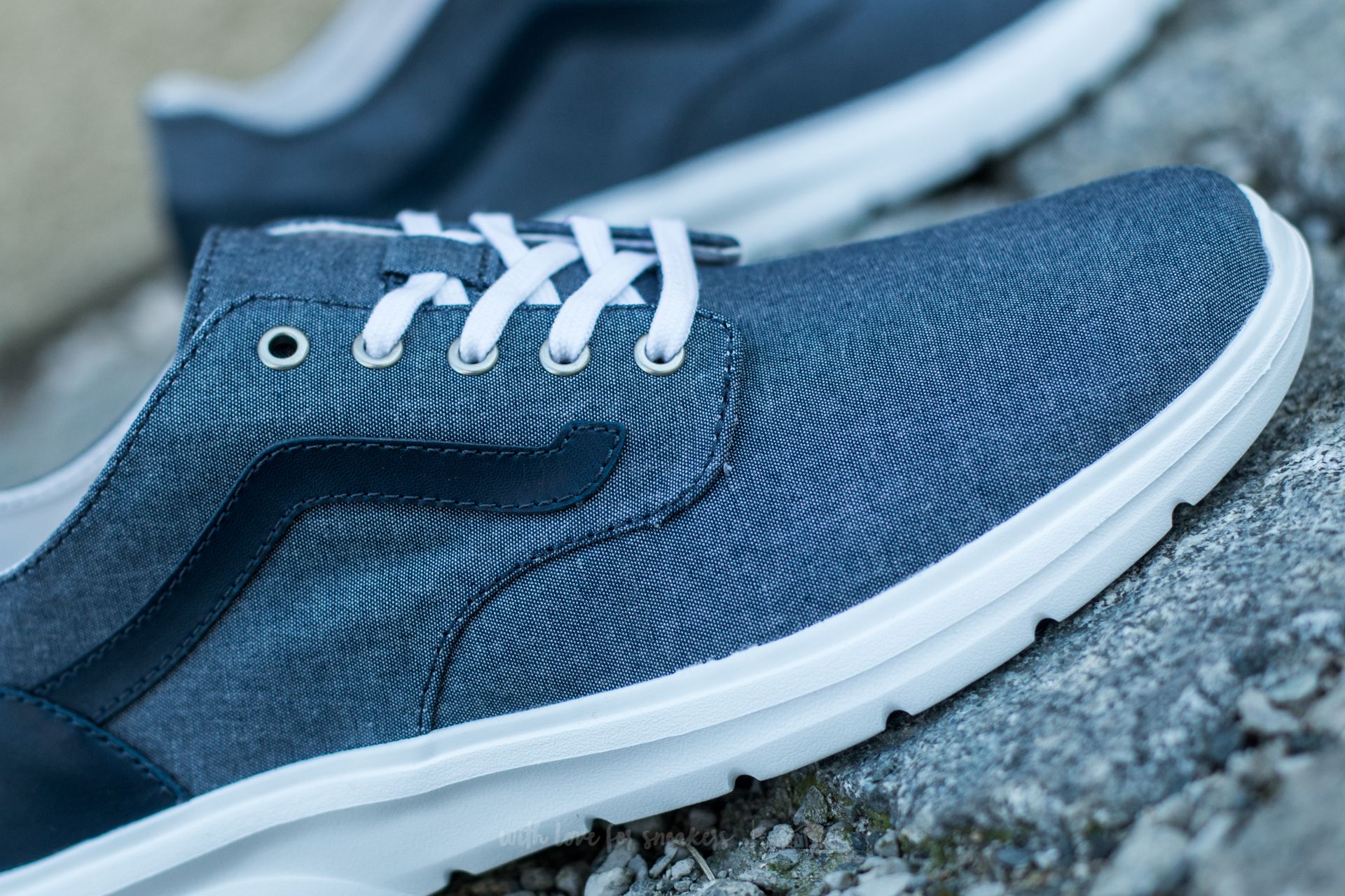 Iso 2 shop vans blue