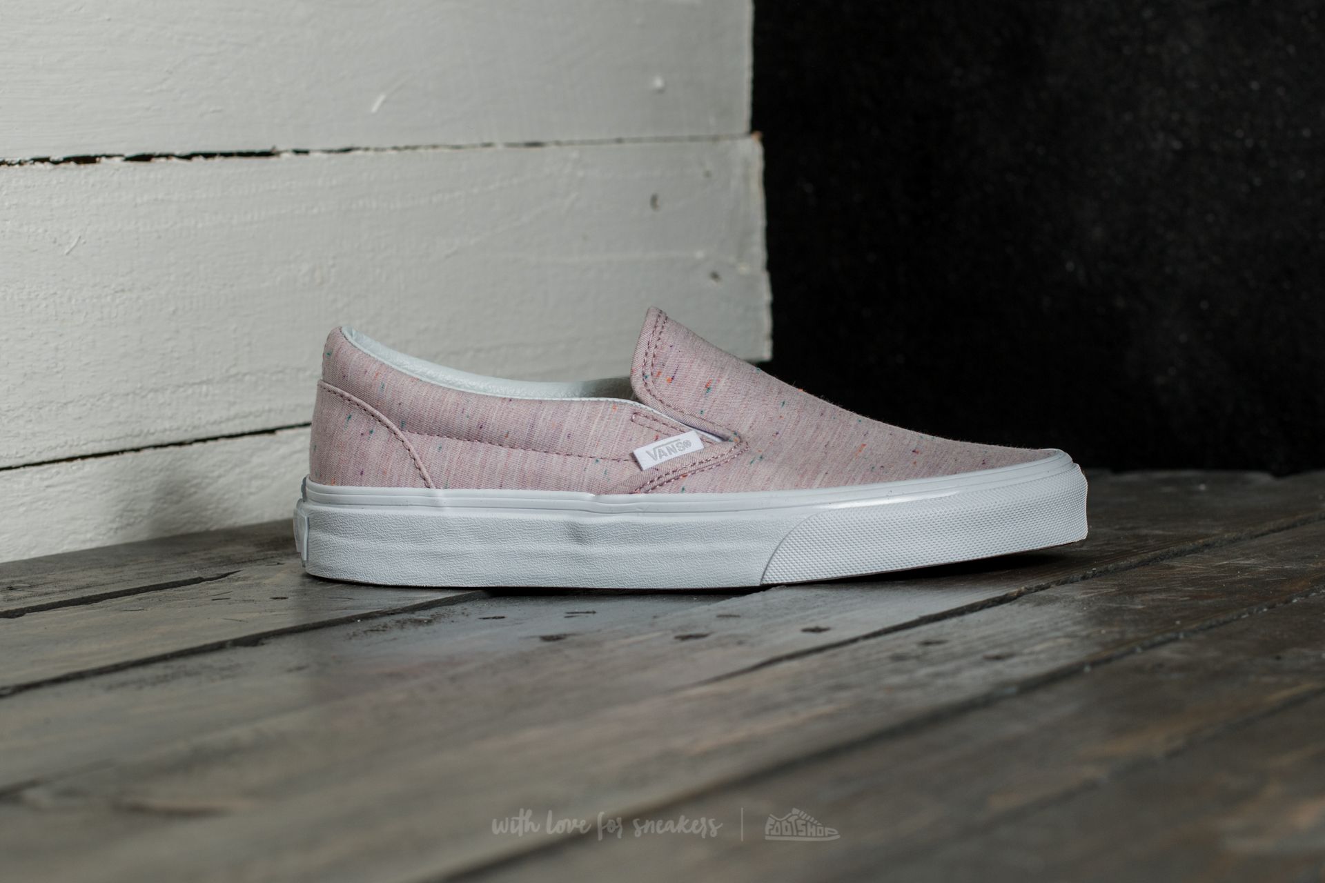 Pink croc vans outlet