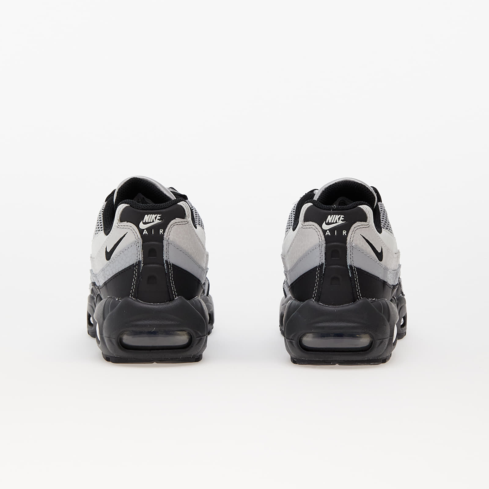 Damesko Nike W Air Max 95 LX Lt Smoke Grey/ Black-Photon Dust-Sail