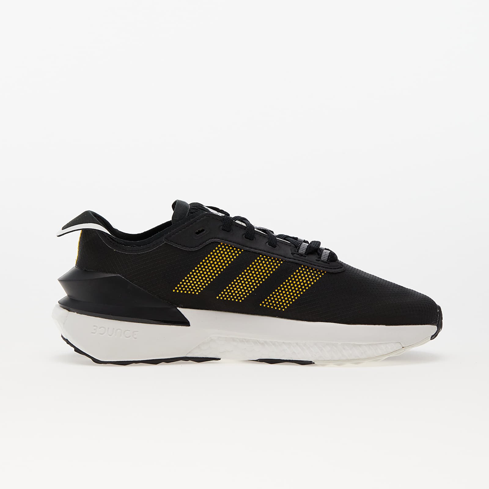 Herren Sneaker und Schuhe adidas Avryn Core Black/ Core Black/ Solid Gold