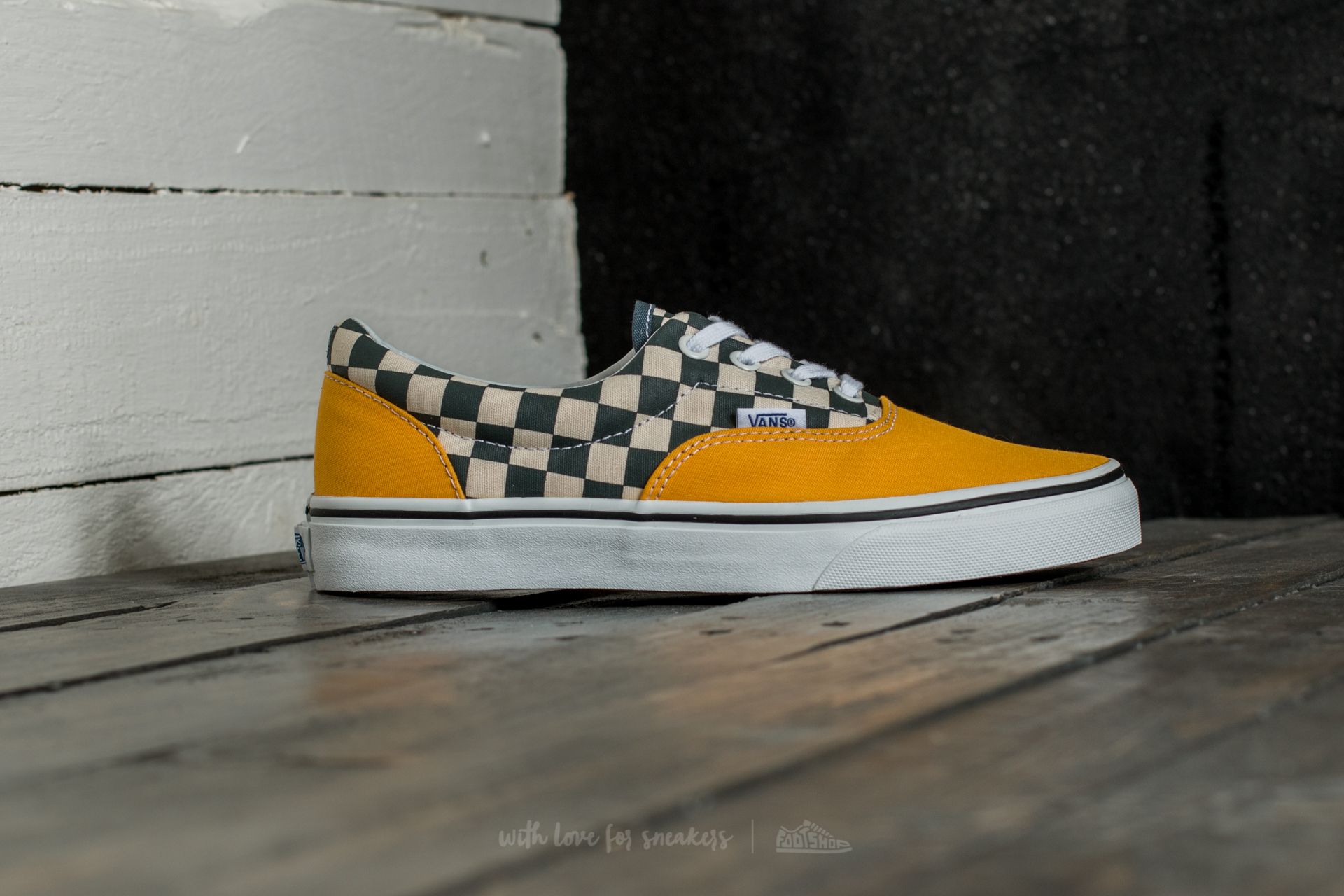 Black and white checkered vans with yellow line hotsell