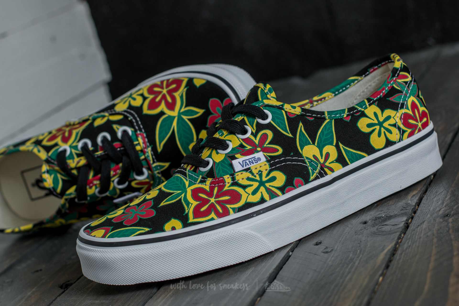 Vans authentic outlet floral skate shoe