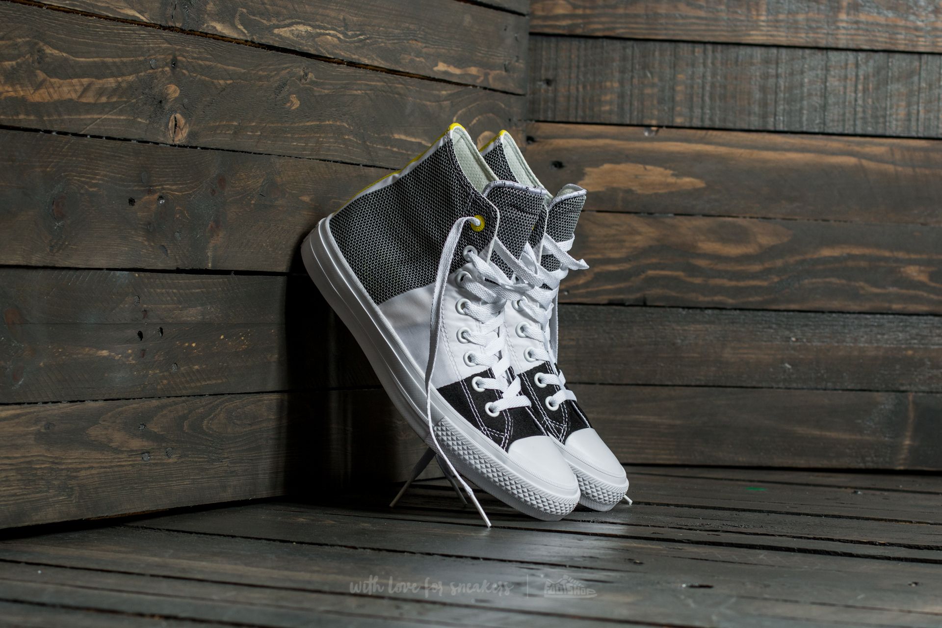 Converse Chuck Taylor All Star II Hi