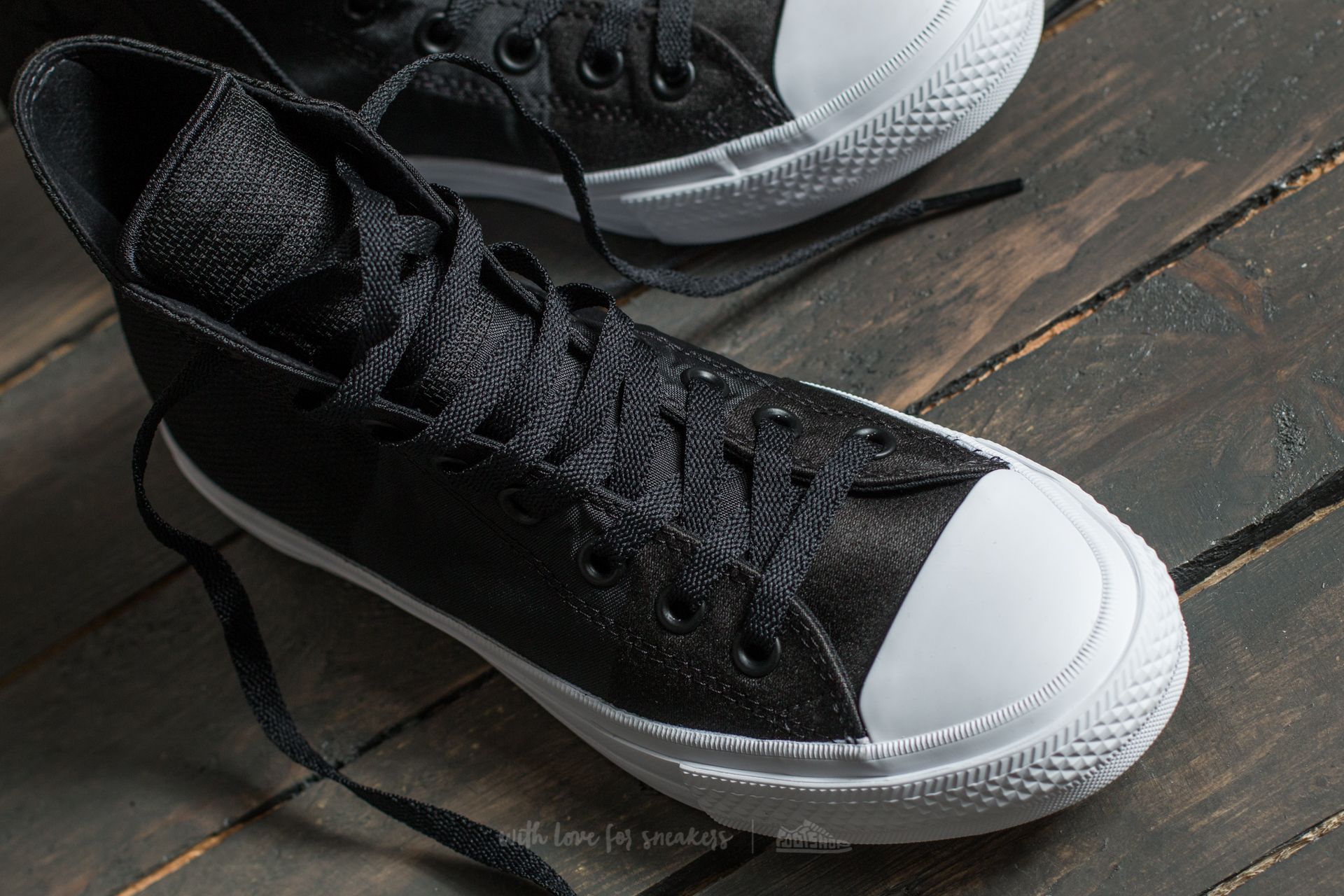 Chuck taylor all star 2 hi black store