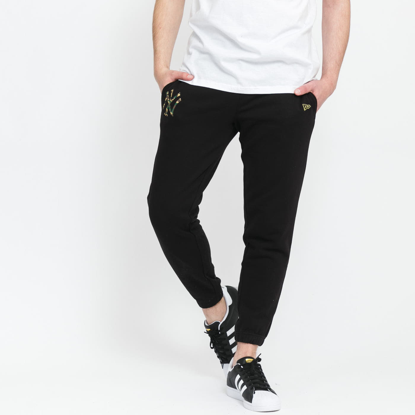 Joggebukser New Era New York Yankees Camo Logo Joggers Black