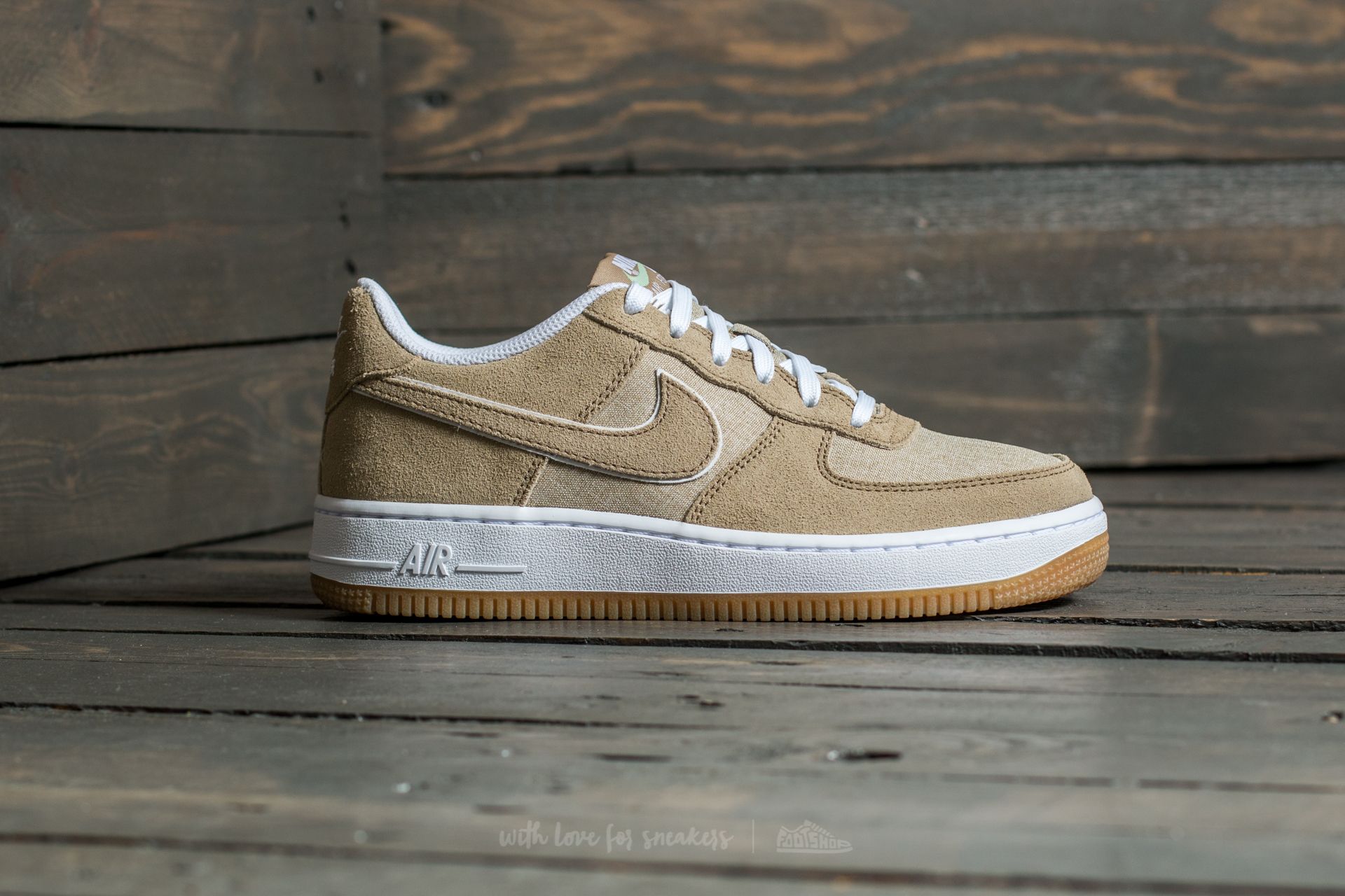 Women s shoes Nike Air Force 1 GS Khaki Khaki White Footshop