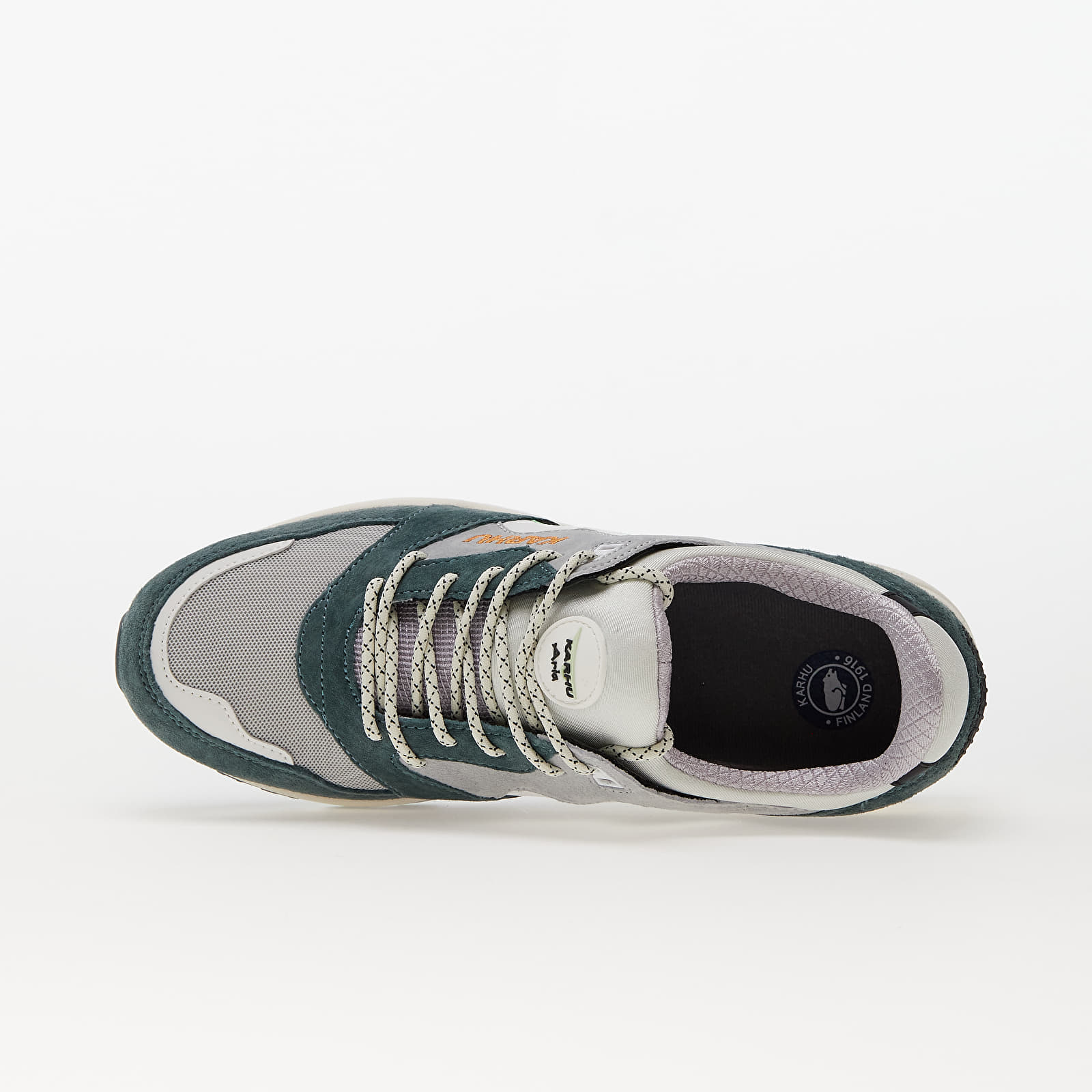 Încălțăminte și sneakerși pentru bărbați Karhu Aria 95 Trooper/ White