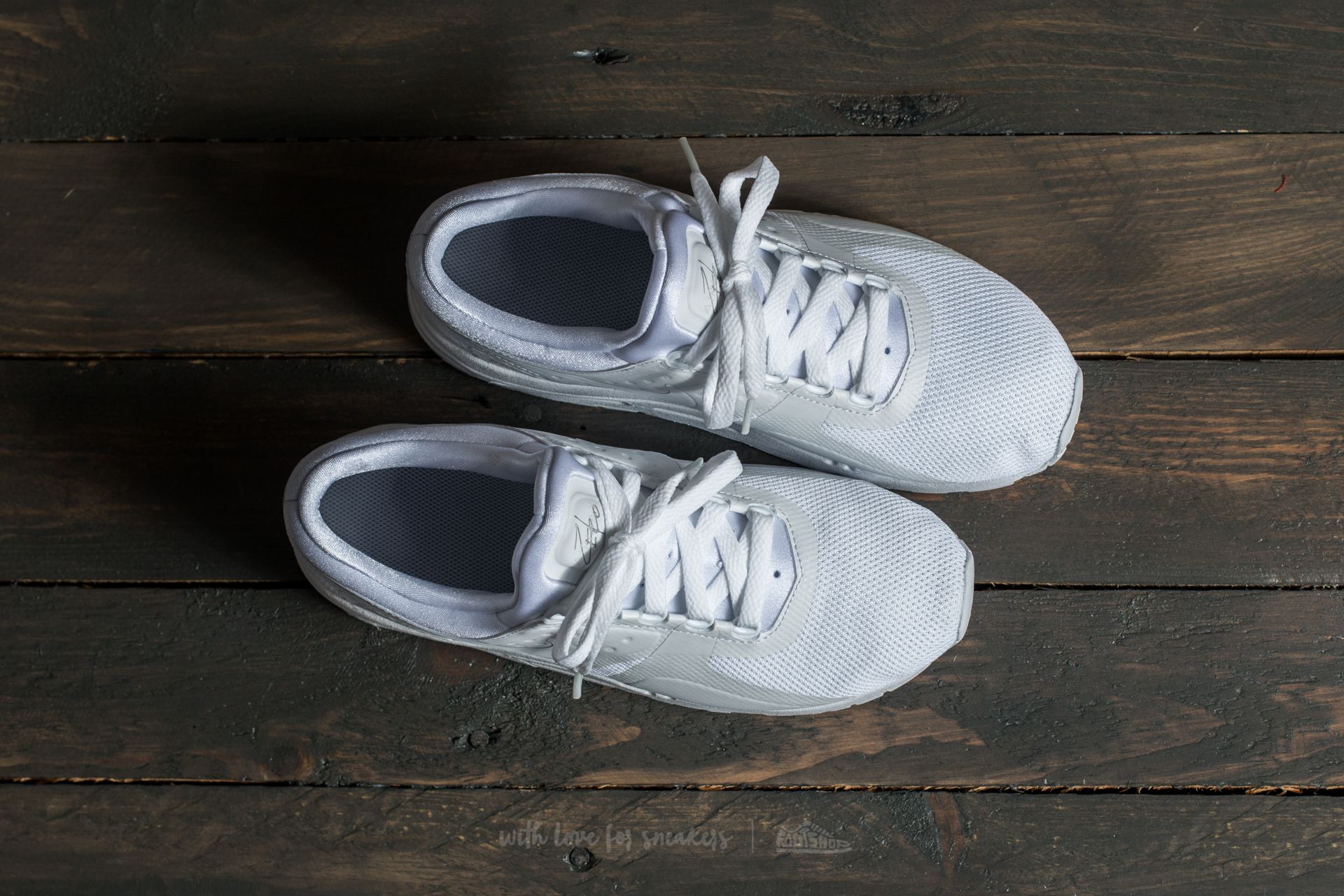 Women s shoes Nike Air Max Zero Essential GS White White Wolf