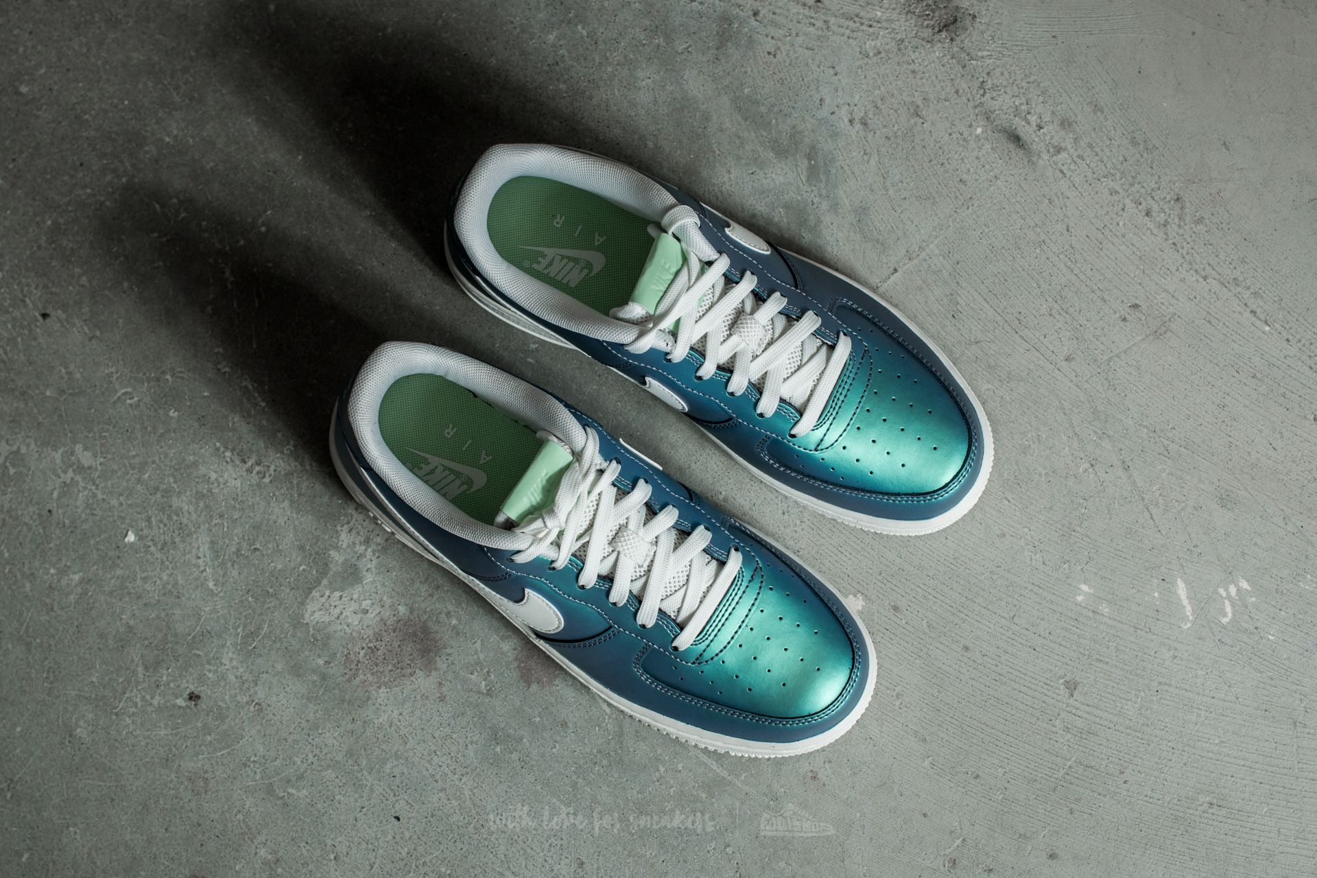 Nike air force 1 lv8 mint new arrivals