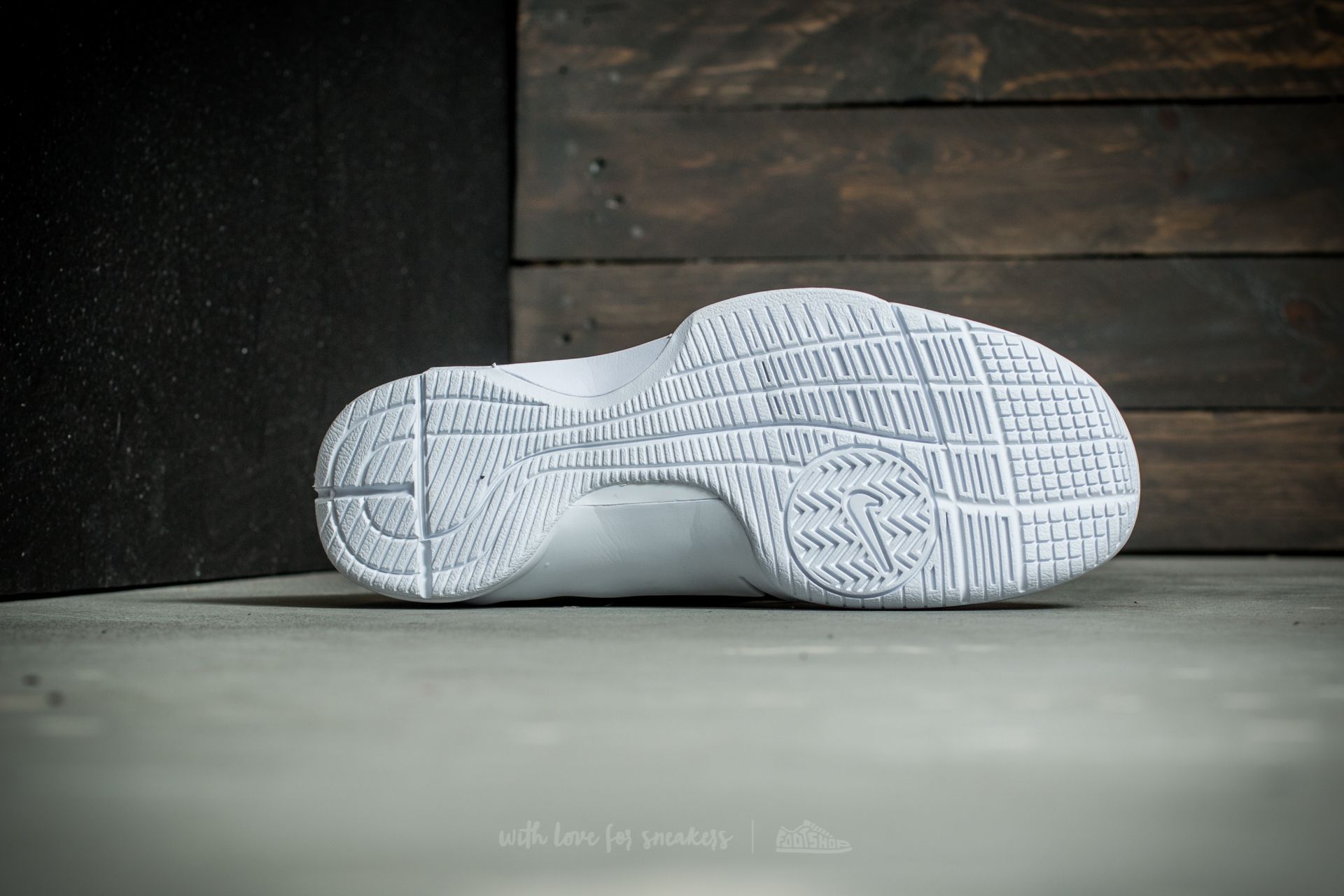 Vīriešu apavi Nike Hyperdunk Low Craft Cargo Khaki/ Cargo Khaki-White
