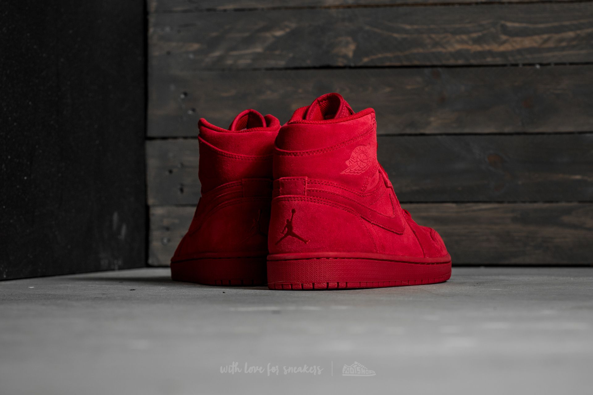 Jordan 1 gym red suede shop