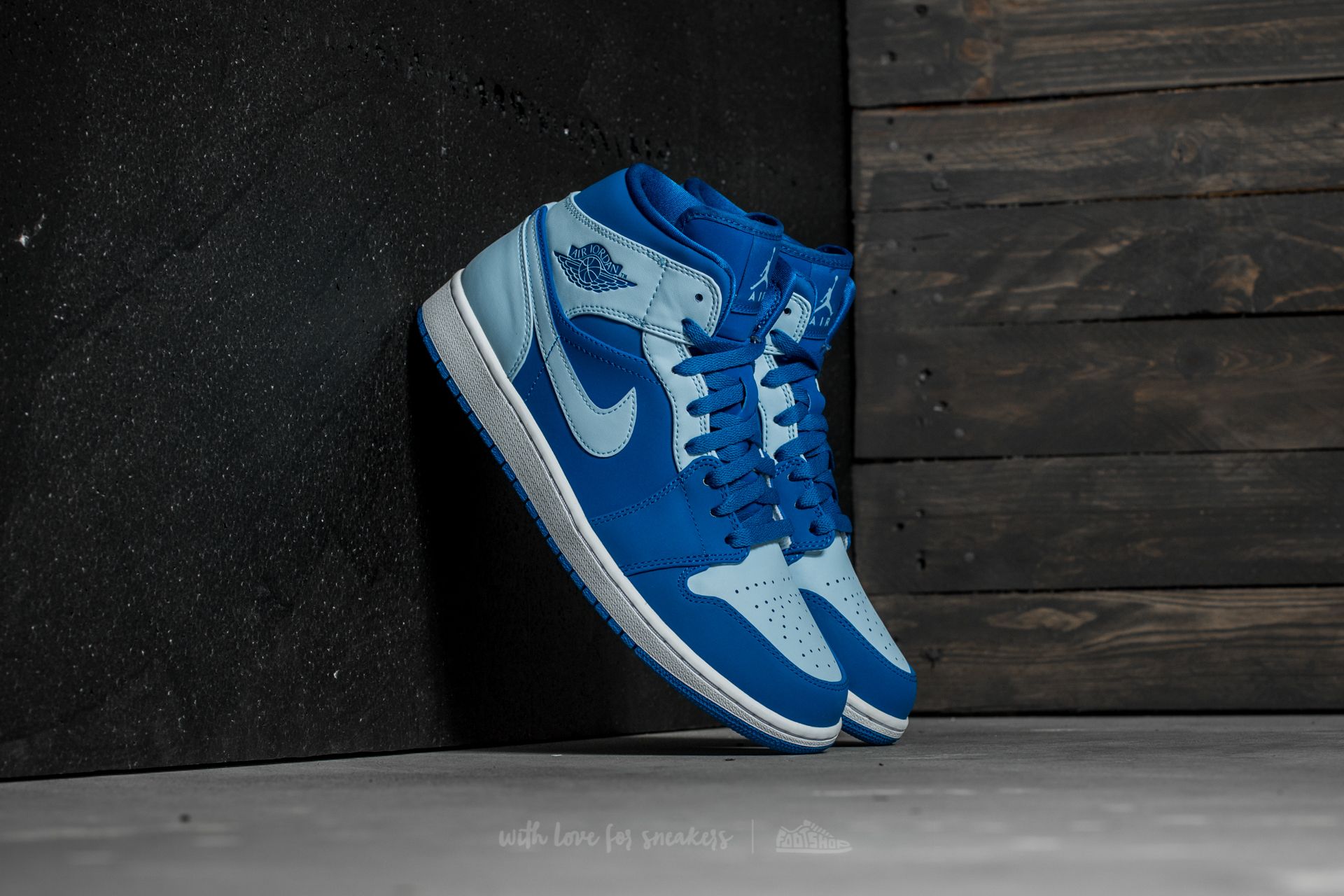 Jordan 1 retro mid team royal ice blue discount