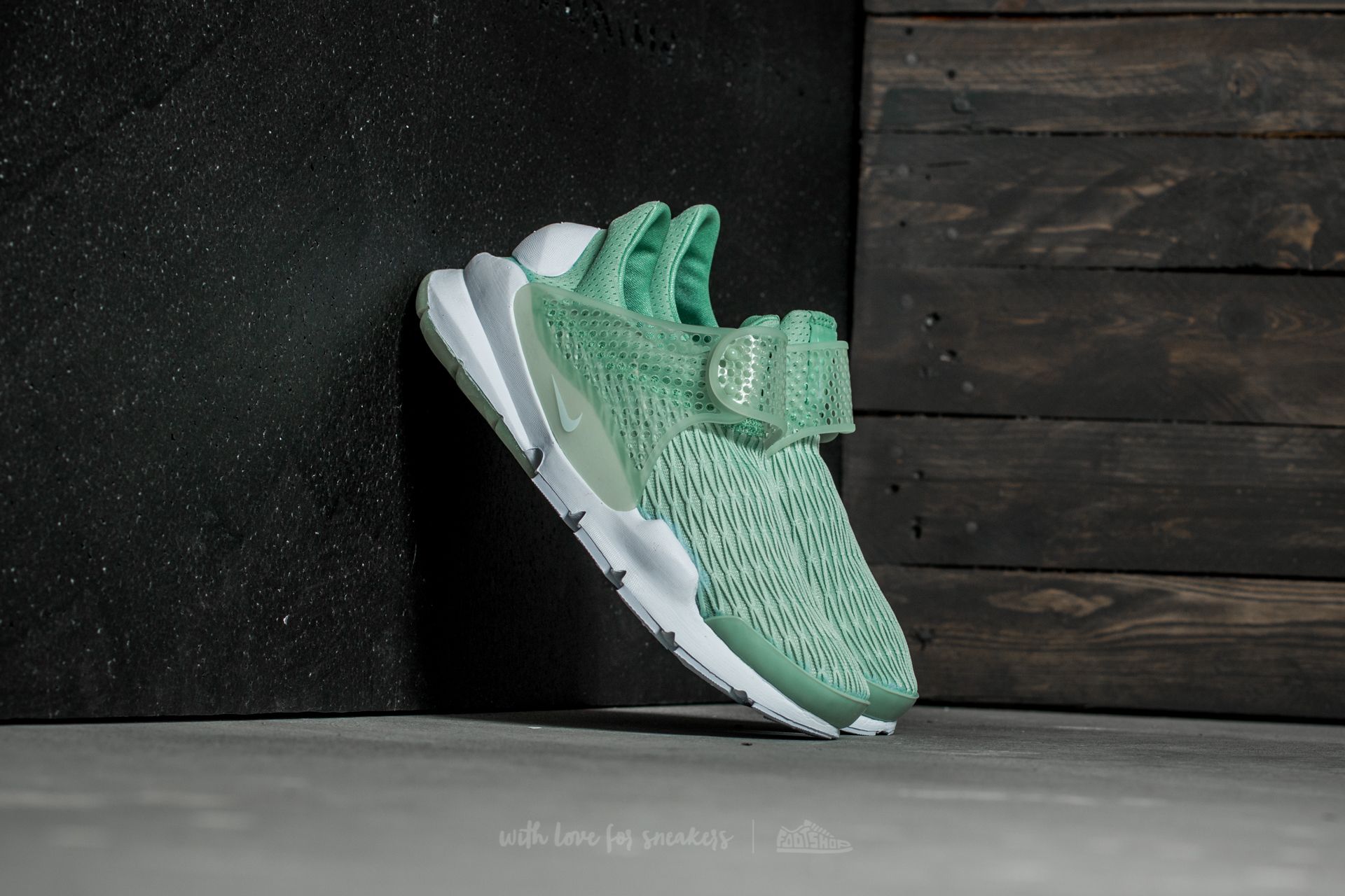 Damesschoenen Nike Wmns Sock Dart Premium Enamel Green/ White