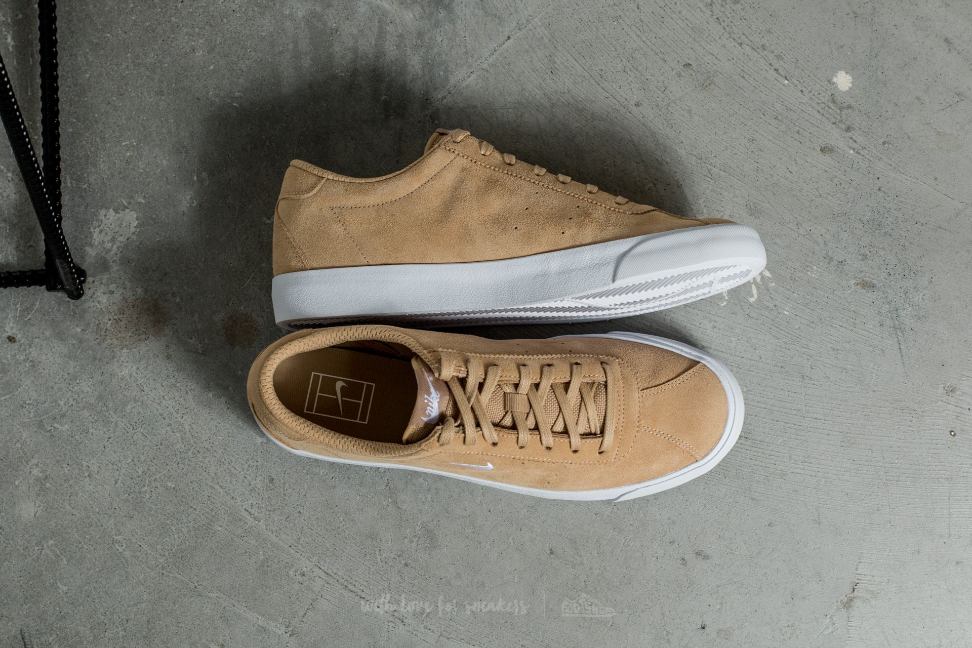 nike match classic suede white