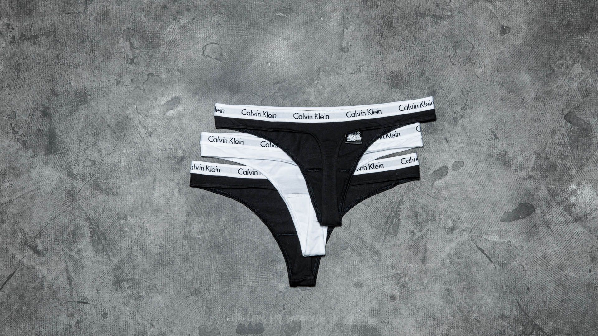 Hlačke  Calvin Klein Thongs 3 Pack Black/ White