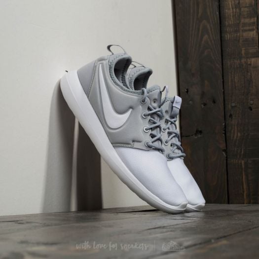 Nike roshe silver 2025