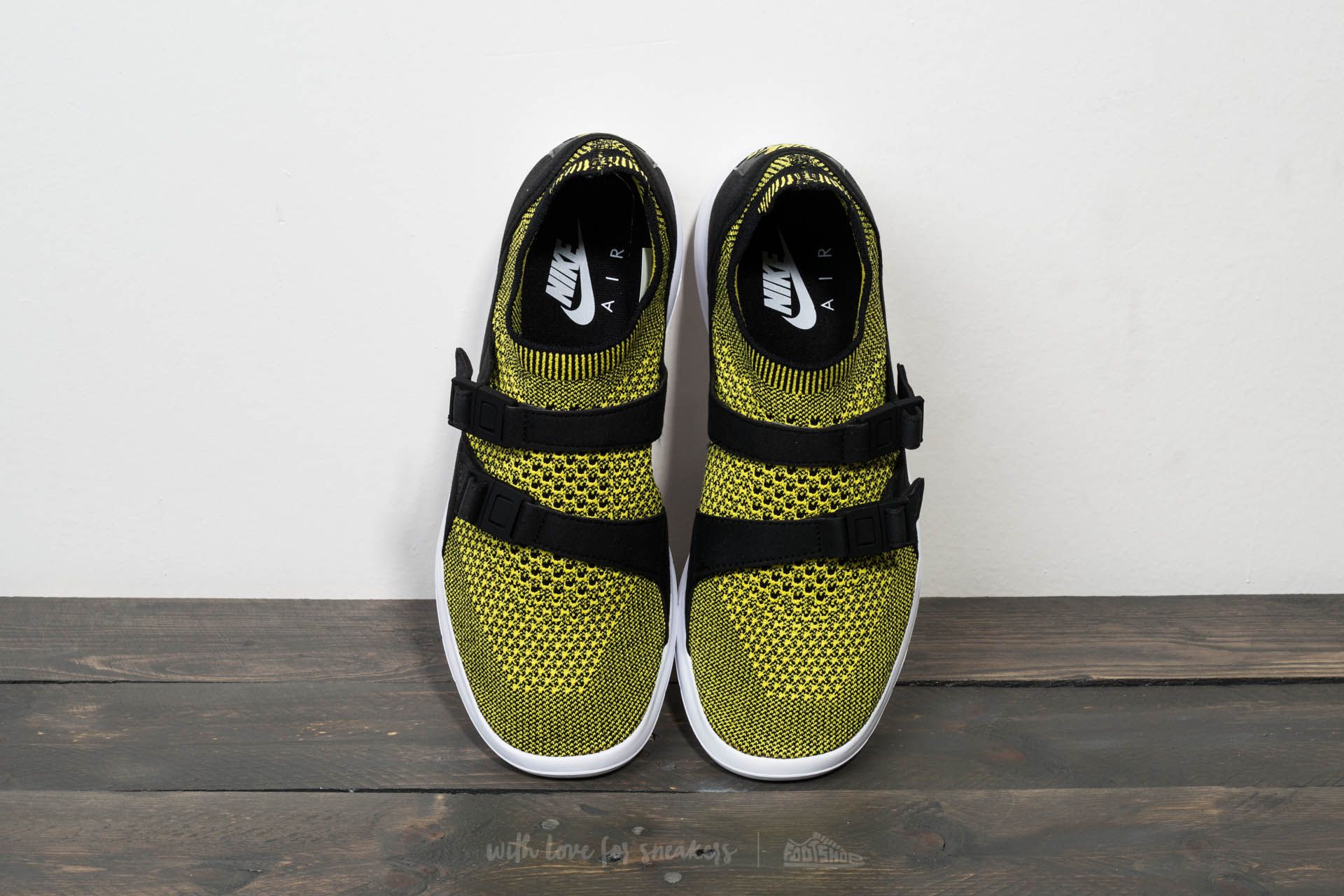 Dámské tenisky a boty Nike W Air Sockracer Flyknit Black/ White-Yellow Strike