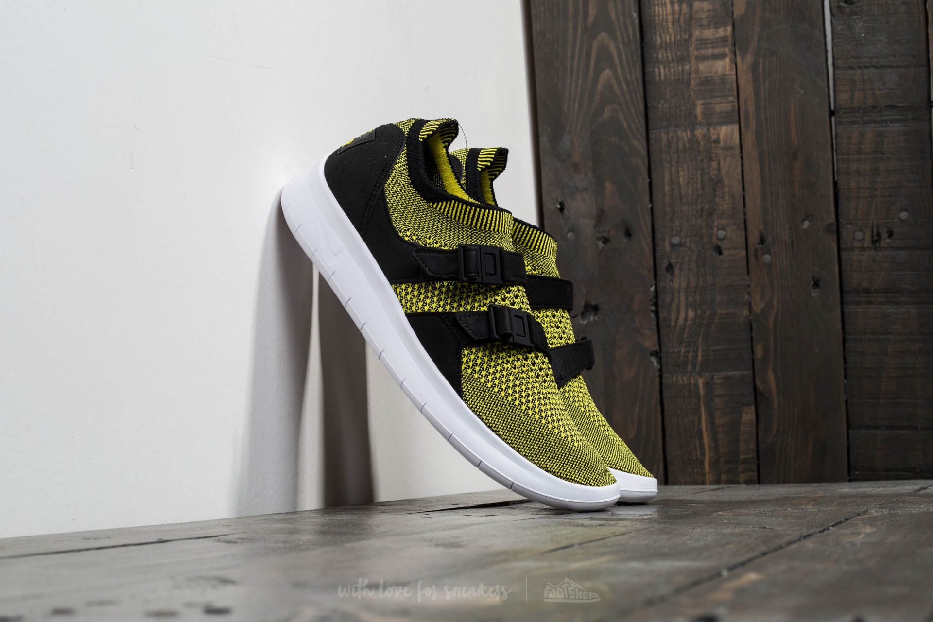 Dámské tenisky a boty Nike W Air Sockracer Flyknit Black/ White-Yellow Strike