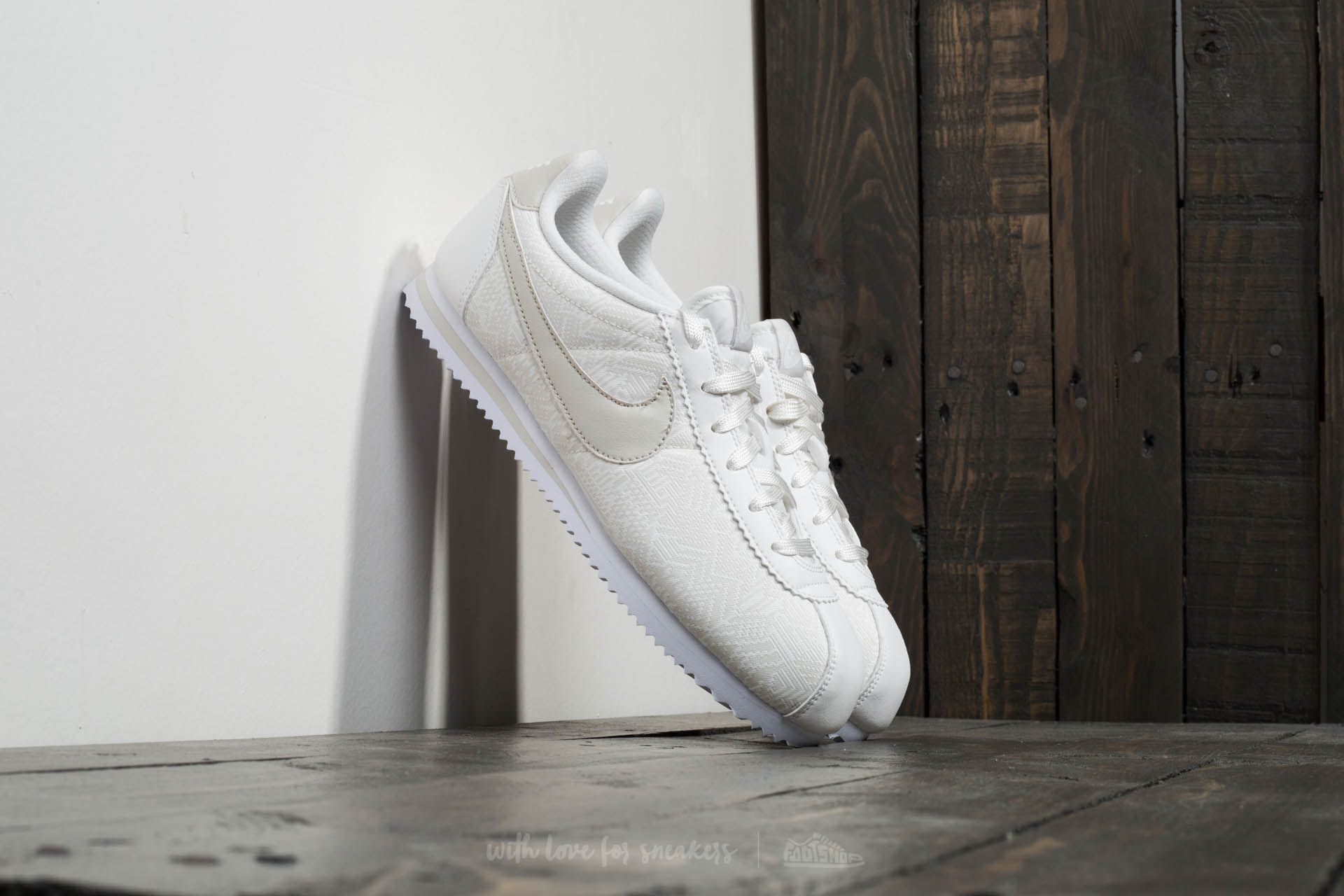 nike classic cortez all white