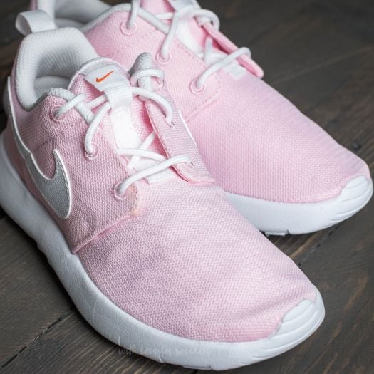 Nike roshe run light pink new arrivals