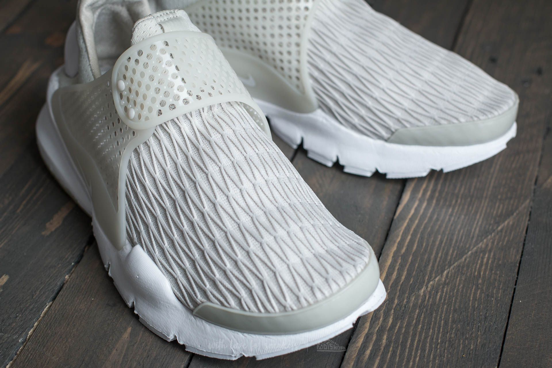 Ženski čevlji Nike Wmns Sock Dart Premium Light Bone/ White