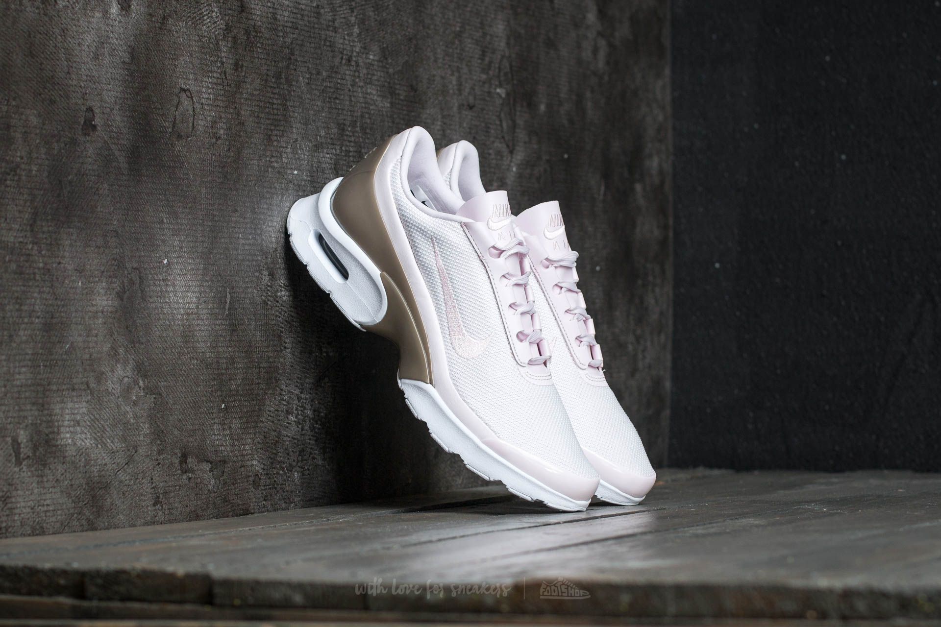 Női cipők Nike W Air Max Jewell Premium Pearl Pink/ Pearl Pink