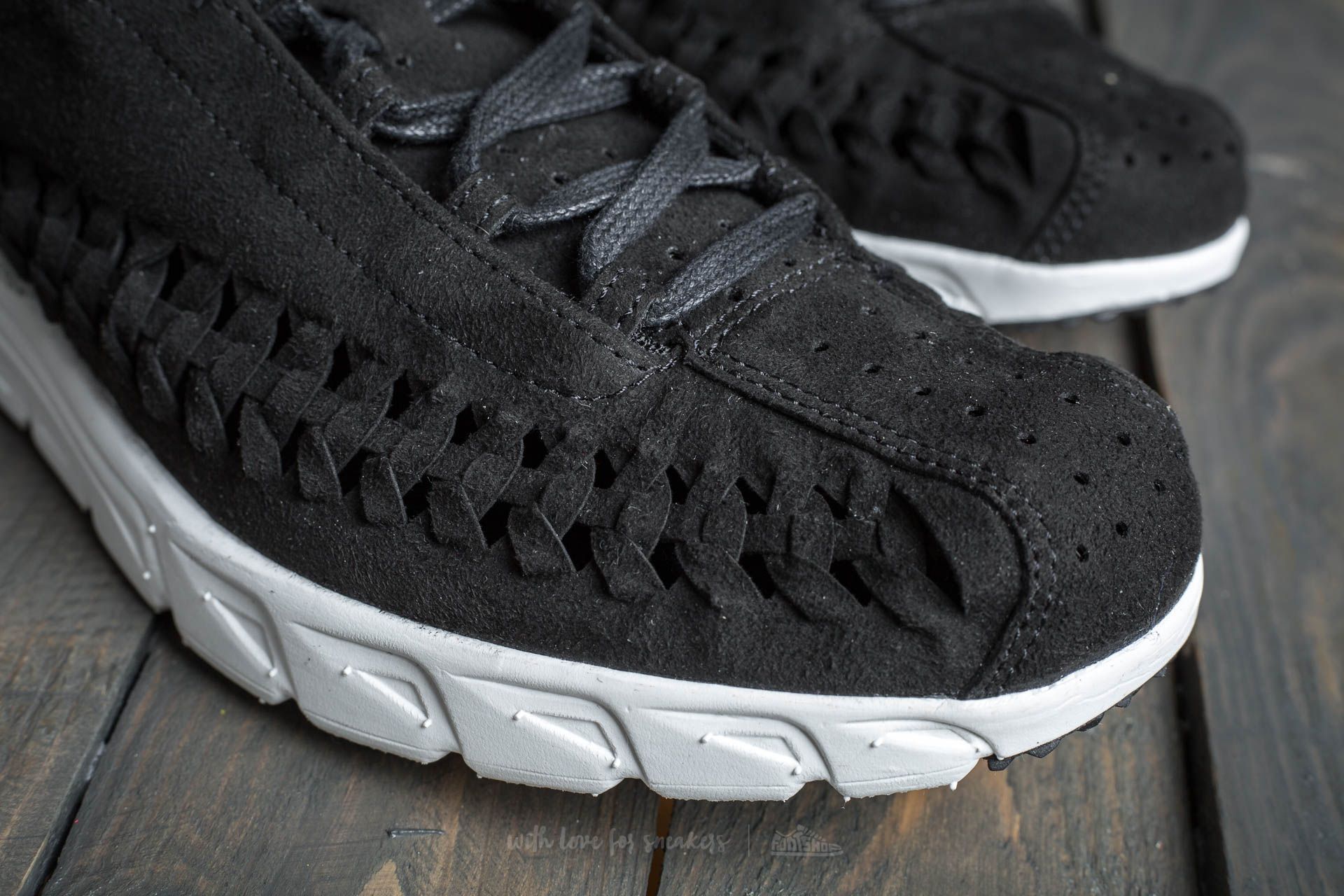 Nike mayfly woven shoes top